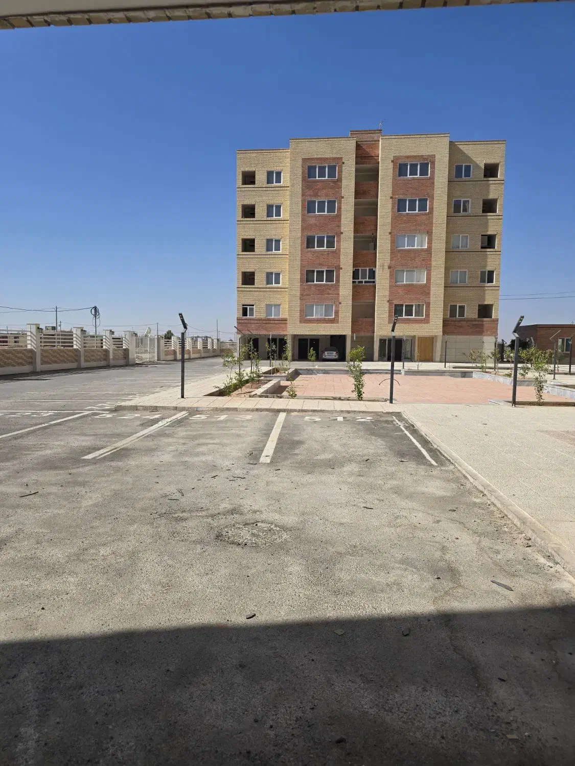 آپارتمان ۹۰ متر دوخواب نوساز فقط با پرداخت|فروش آپارتمان|یزد, |دیوار