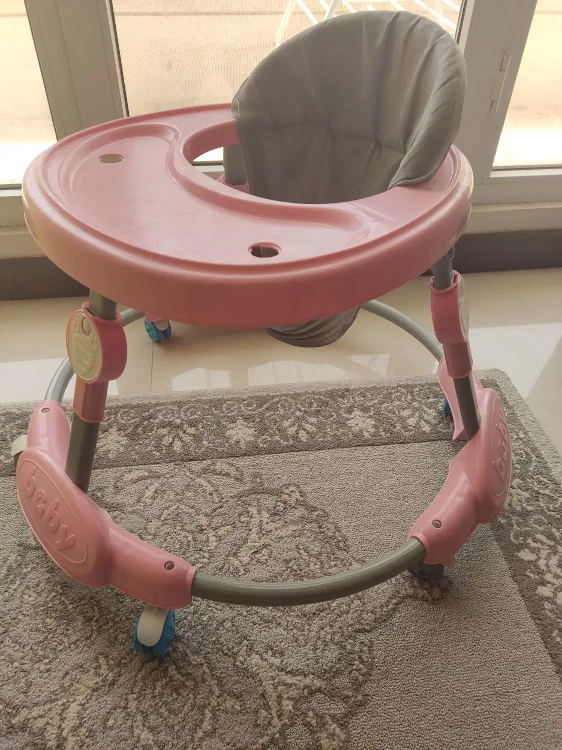 کالسکه کودک|کالسکه و لوازم جانبی|کیش, |دیوار