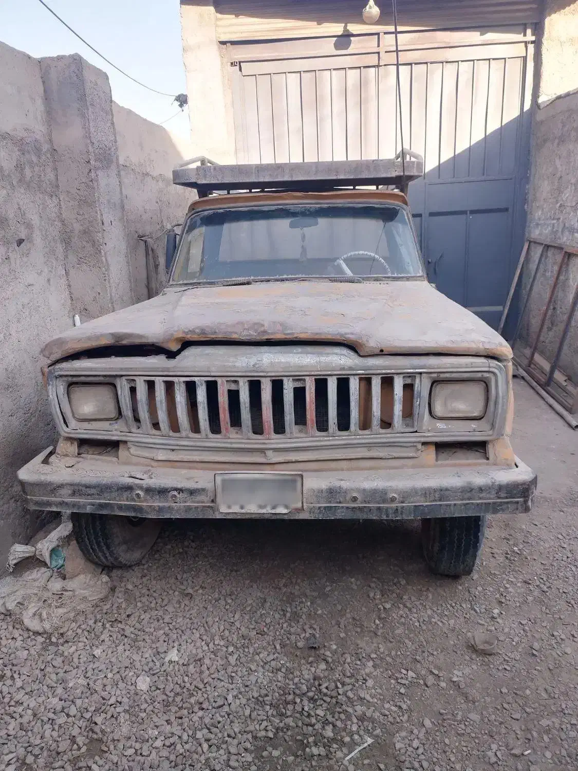 وانت جیپ سیمرغ|خودرو کلاسیک|ابریشم, |دیوار