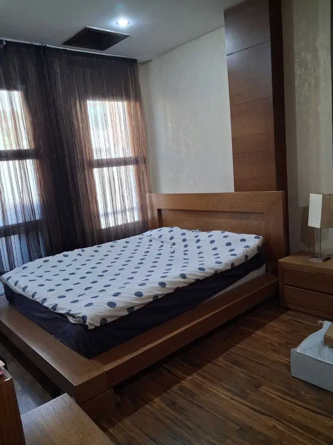 تخت خواب مدرن|تخت و سرویس خواب|اصفهان, باغ زرشک|دیوار