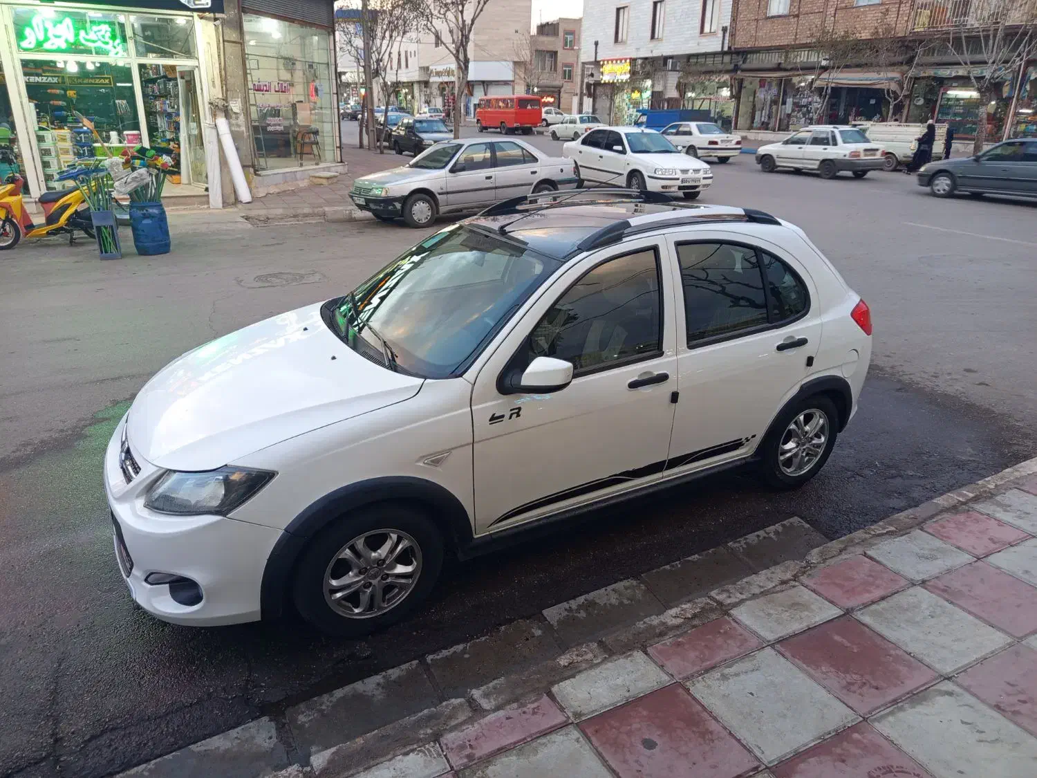 کوئیک R|خودرو سواری و وانت|قزوین, |دیوار