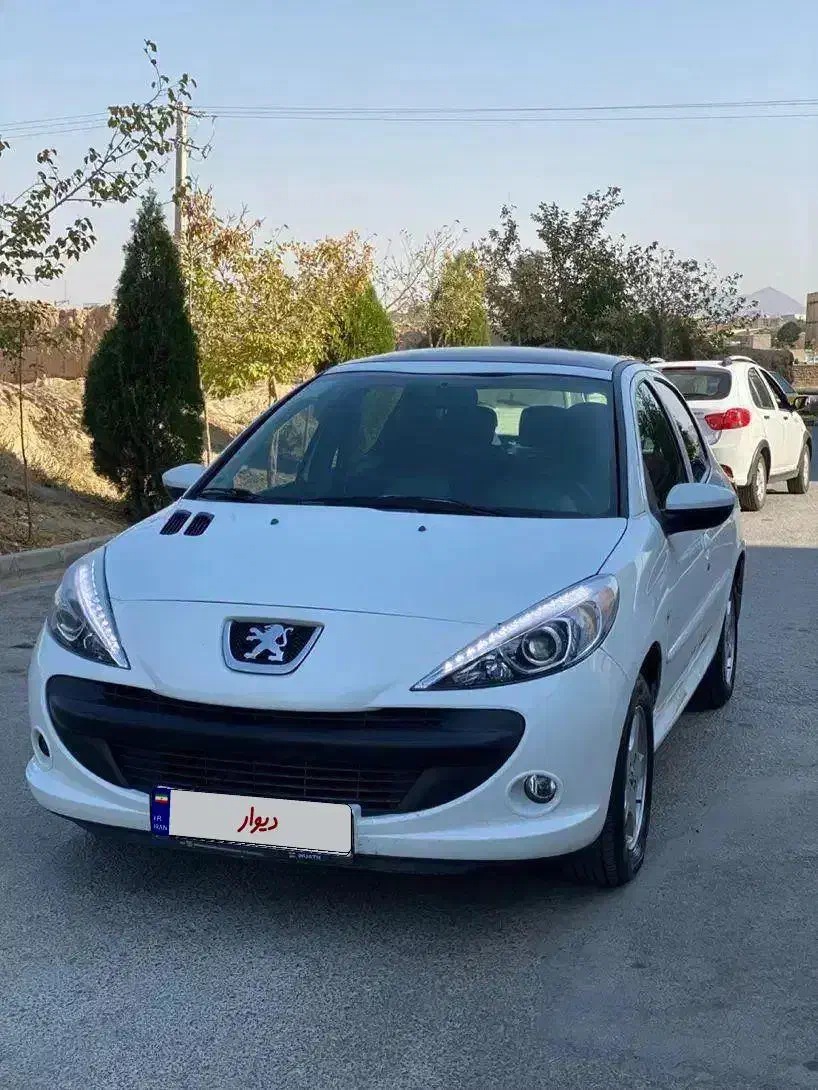 ۲۰۷ پاناروما مدل ۱۴۰۰|خودرو سواری و وانت|اراک, |دیوار