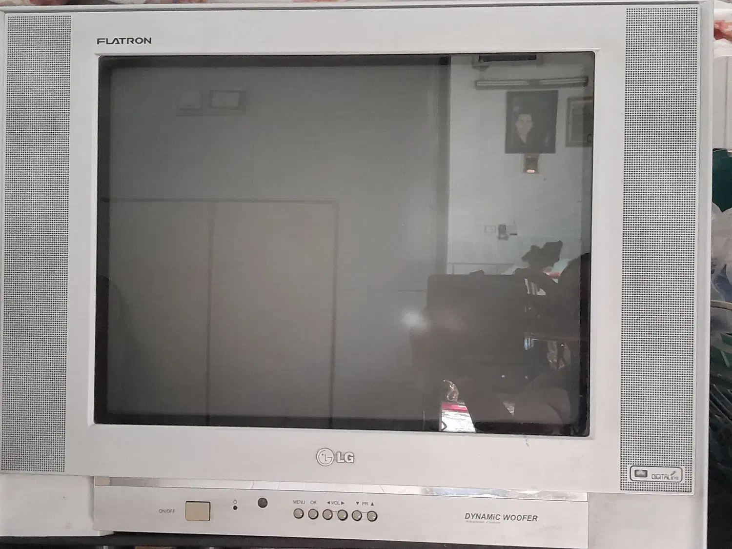 تلویزیون ۲۹ اینچ فروشی|تلویزیون و پروژکتور|اصفهان, رهنان|دیوار