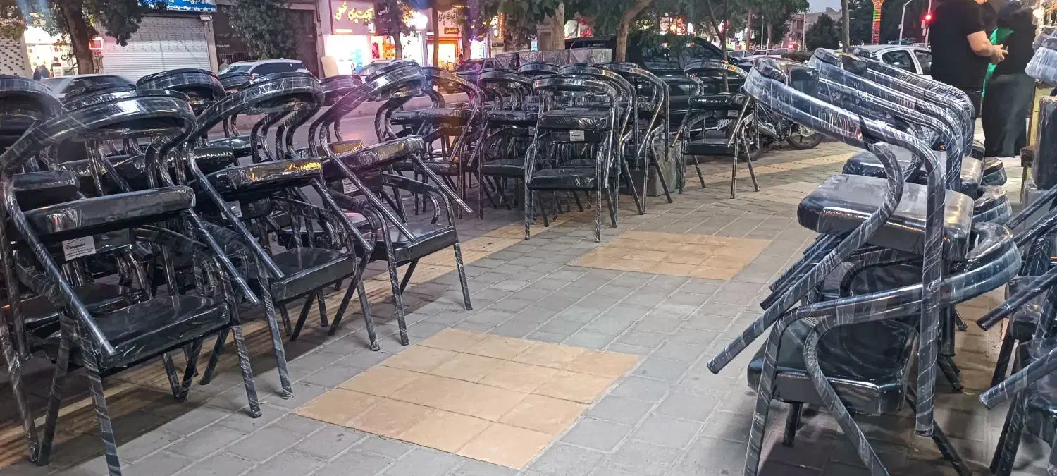 صندلی انتظار|صندلی و نیمکت|نیشابور, پنجراه|دیوار