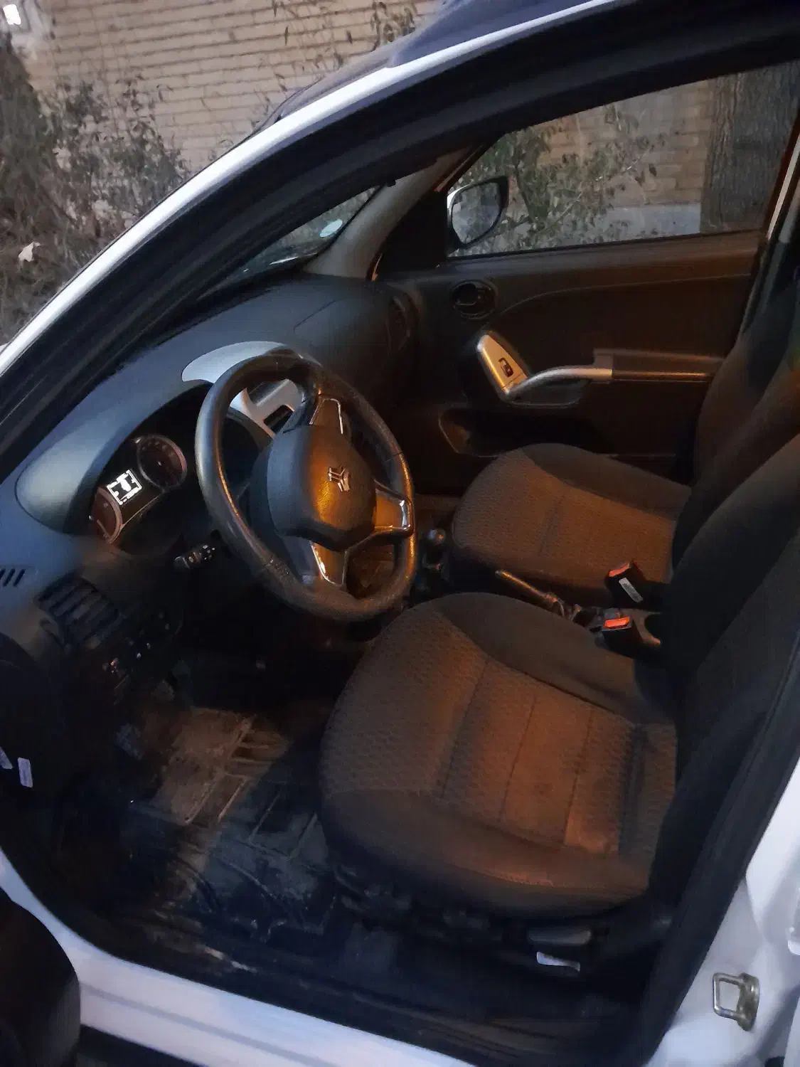 کوییک Rمدل1403|خودرو سواری و وانت|هشتگرد, سیف آباد|دیوار