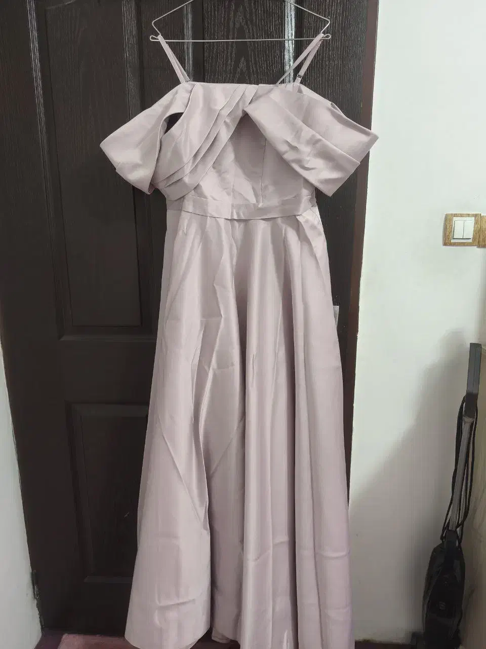 لباس فون دار|لباس|ارومیه, |دیوار