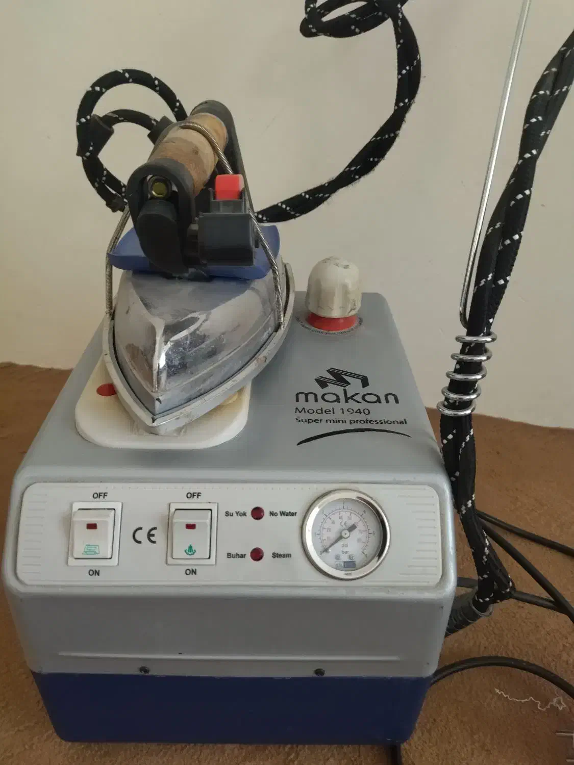 اتو بخار مخزنی ماکان|اتو و لوازم اتو|طبس, |دیوار