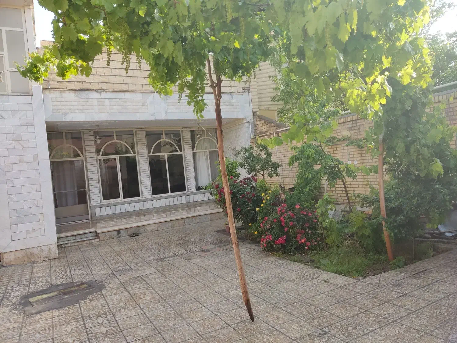 خانه ویلایی درگلدشت گلشهر خانه|فروش خانه و ویلا|نجف‌آباد, قلعه سفید|دیوار