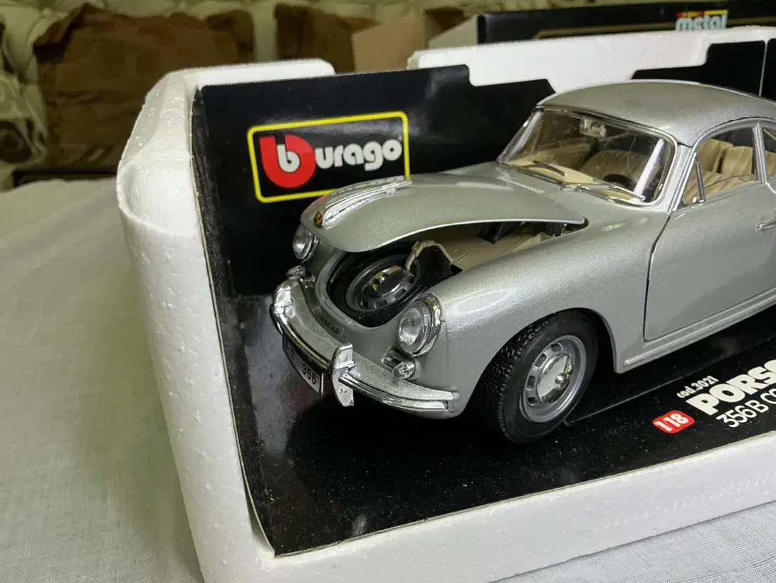 Bburago Porsche 356 coupe 1961|کلکسیون و سرگرمی|بندر انزلی, عباس آباد|دیوار