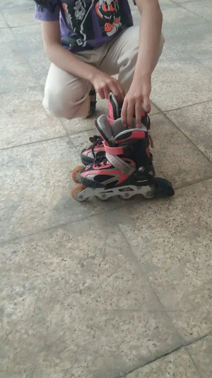 کفش اسکیت سایز 31 تا 34|دوچرخه، اسکیت، اسکوتر|رباطکریم, رباطکریم|دیوار