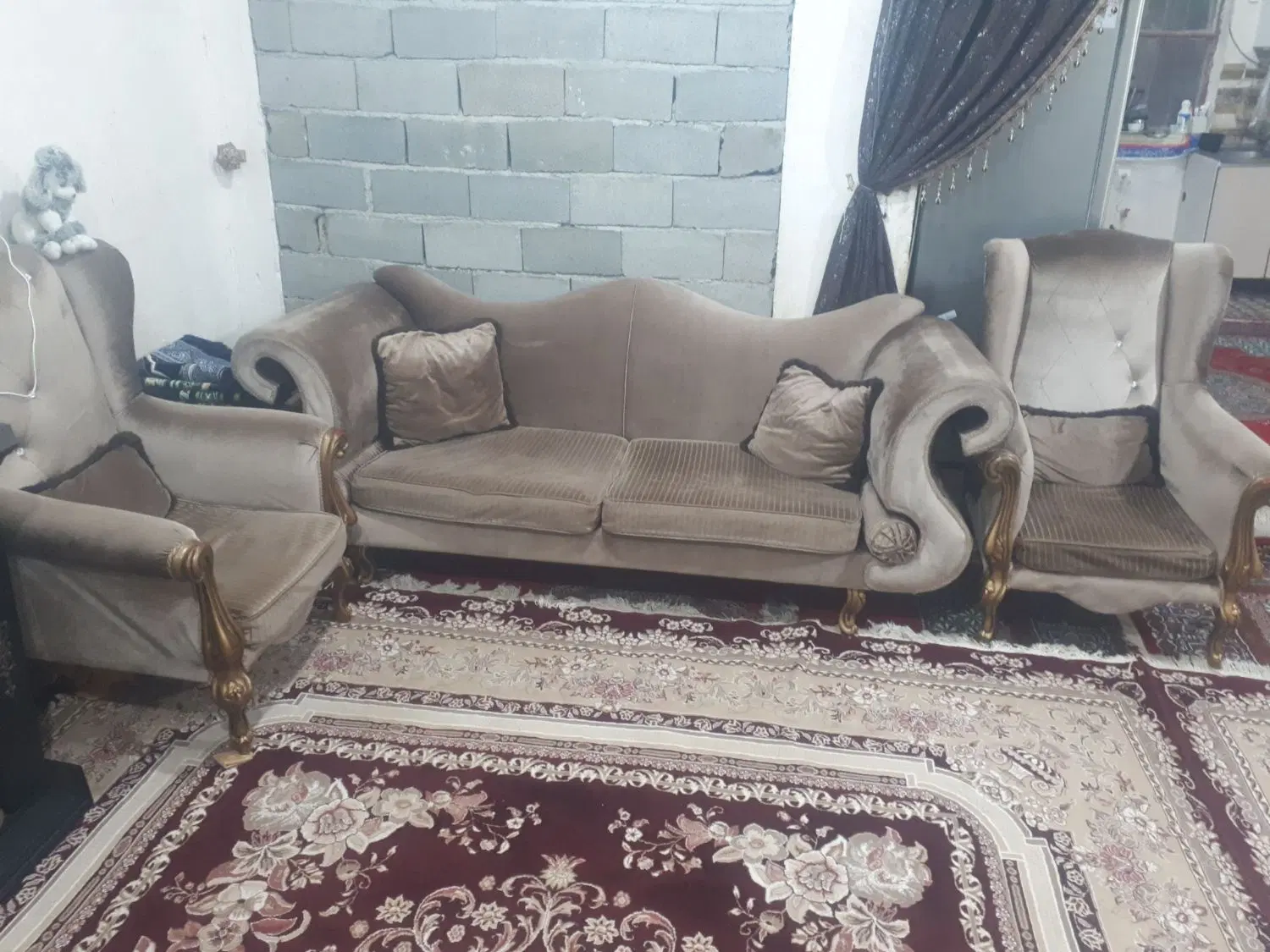 مبل|مبلمان خانگی و میز عسلی|گالیکش, |دیوار