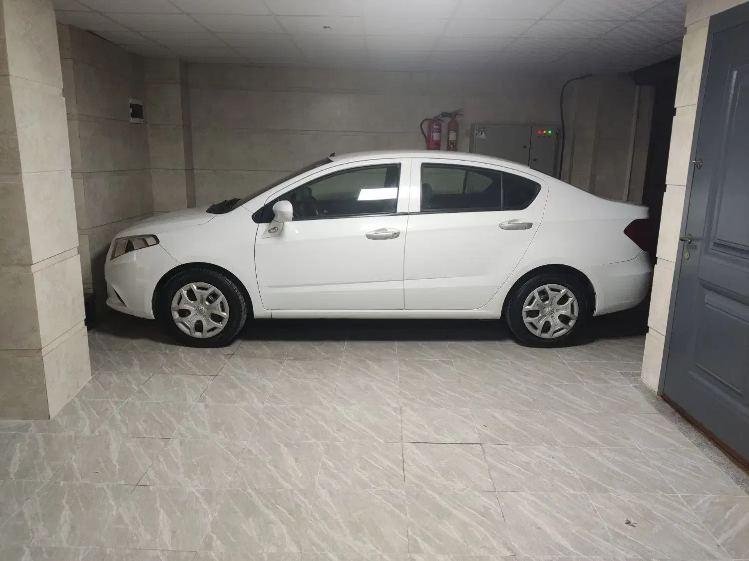 برلیانس H230 بسیار تمیز|خودرو سواری و وانت|رشت, منظریه|دیوار