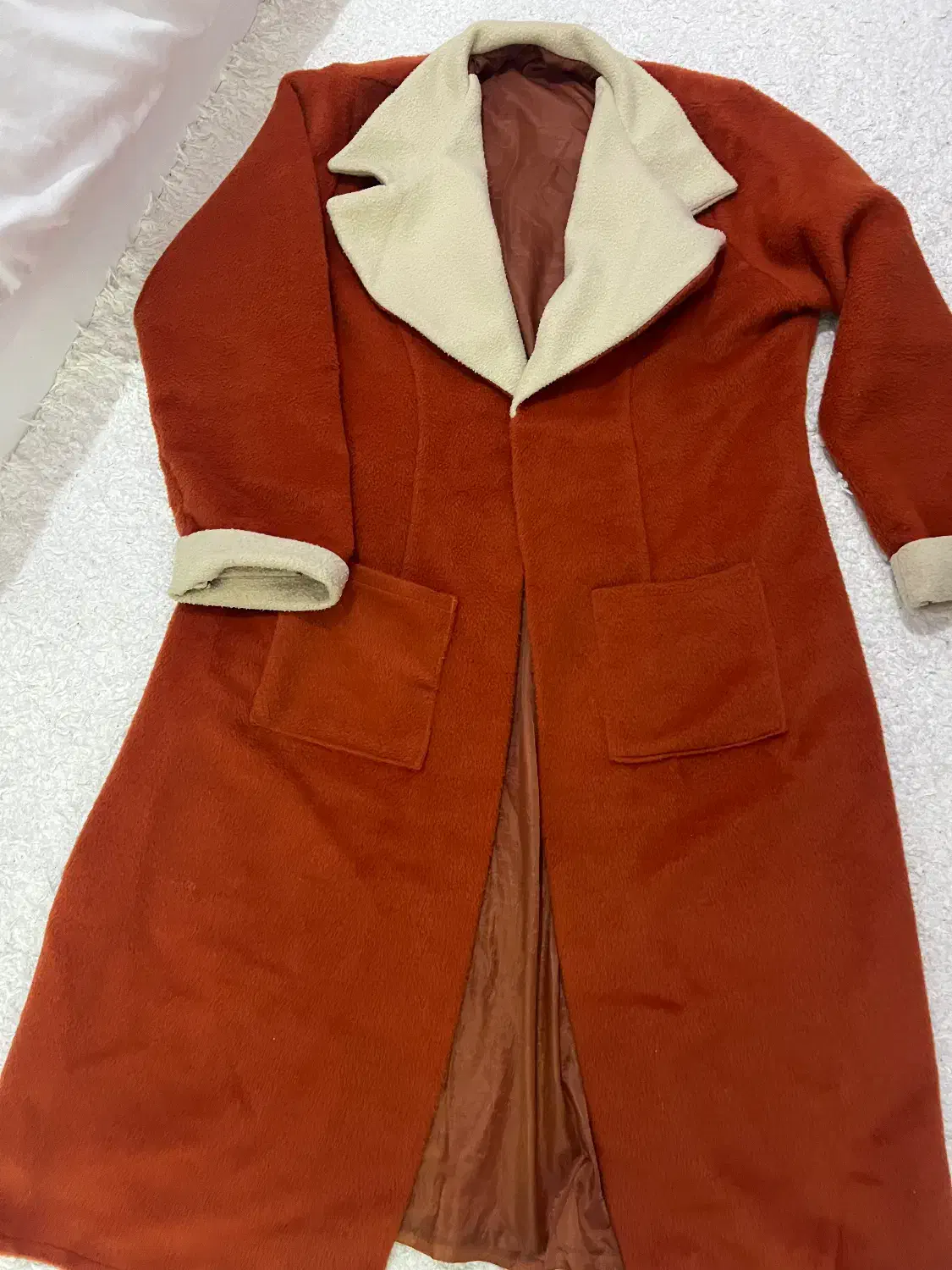 پالتوهای فری سایز مناسب برای هرسایزی|لباس|میانه, |دیوار