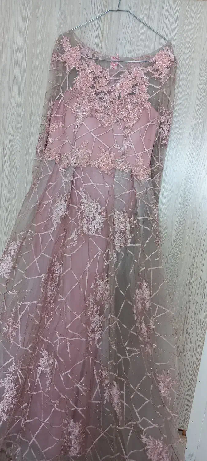 لباس مجلسی سنگدوزی شده|لباس|لاهیجان, کوی آزادگان|دیوار