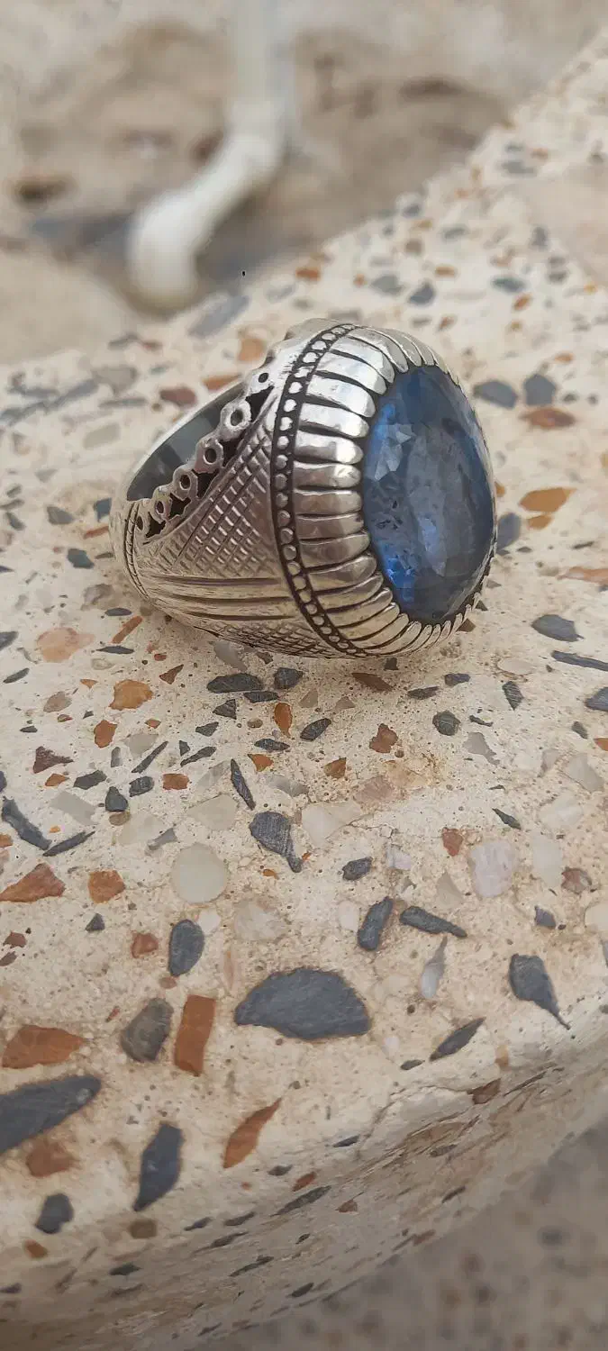 انگشتر قدیمی|کلکسیون اشیاء عتیقه|خوی, |دیوار