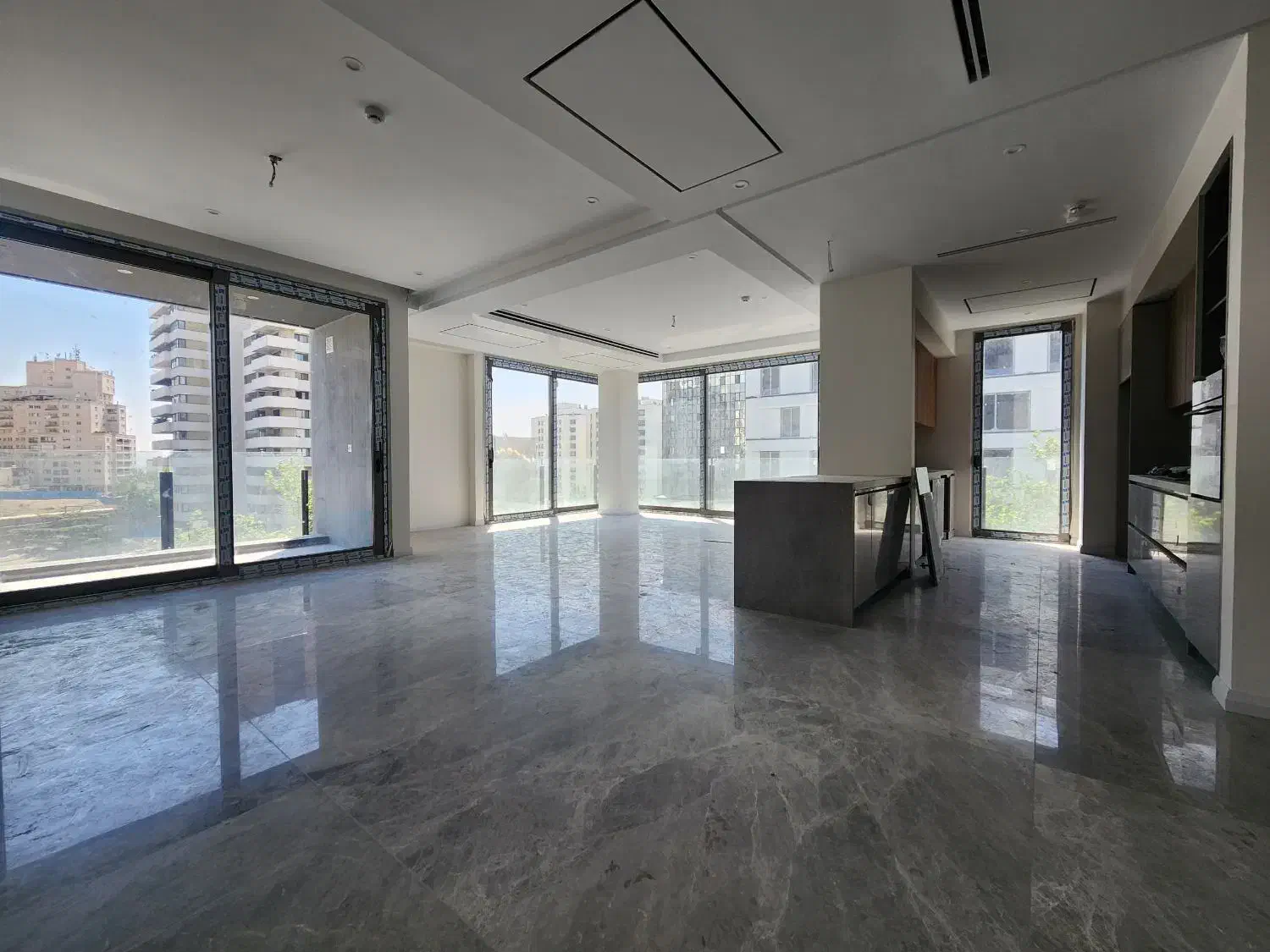 آپارتمان۱۹۰ متر ۳ خواب/ویو کوهستان/بدون مشرف