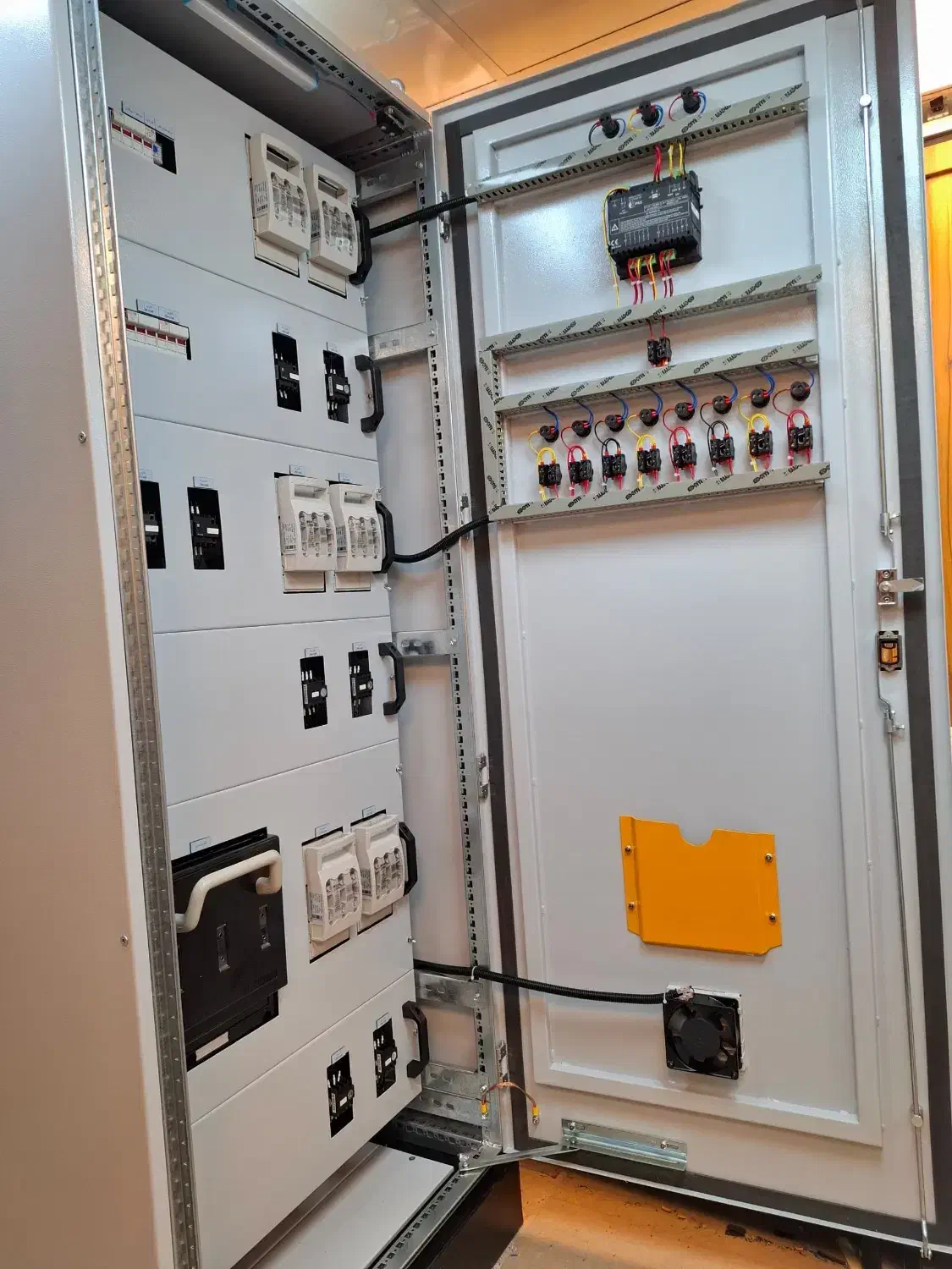 تابلو برق صنعتی / اجرا ونصبیات/ کابلکشی|خدمات پیشه و مهارت|تهران, بازار|دیوار