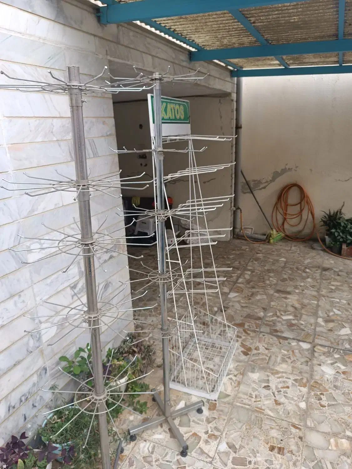 استند نگهدارنده چند طبقه|کتابخانه، شلف، قفسههای دیواری|رشت, حافظ آباد|دیوار