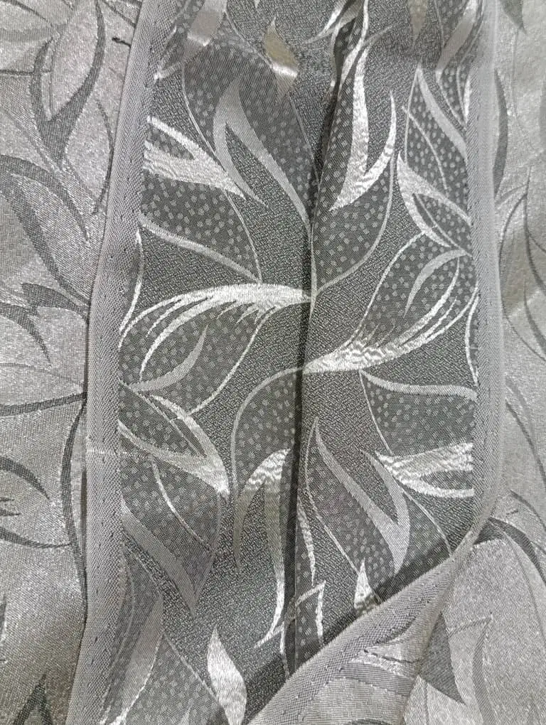 پارچه مجلسی|لباس|رشت, یخسازی|دیوار