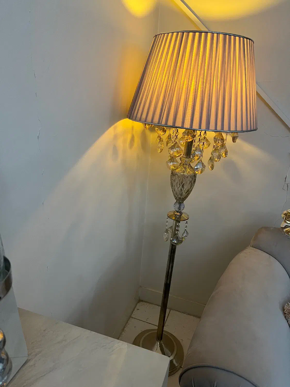 آباژور کنار سالنی|چراغ خواب و آباژور|کرج, المهدی|دیوار