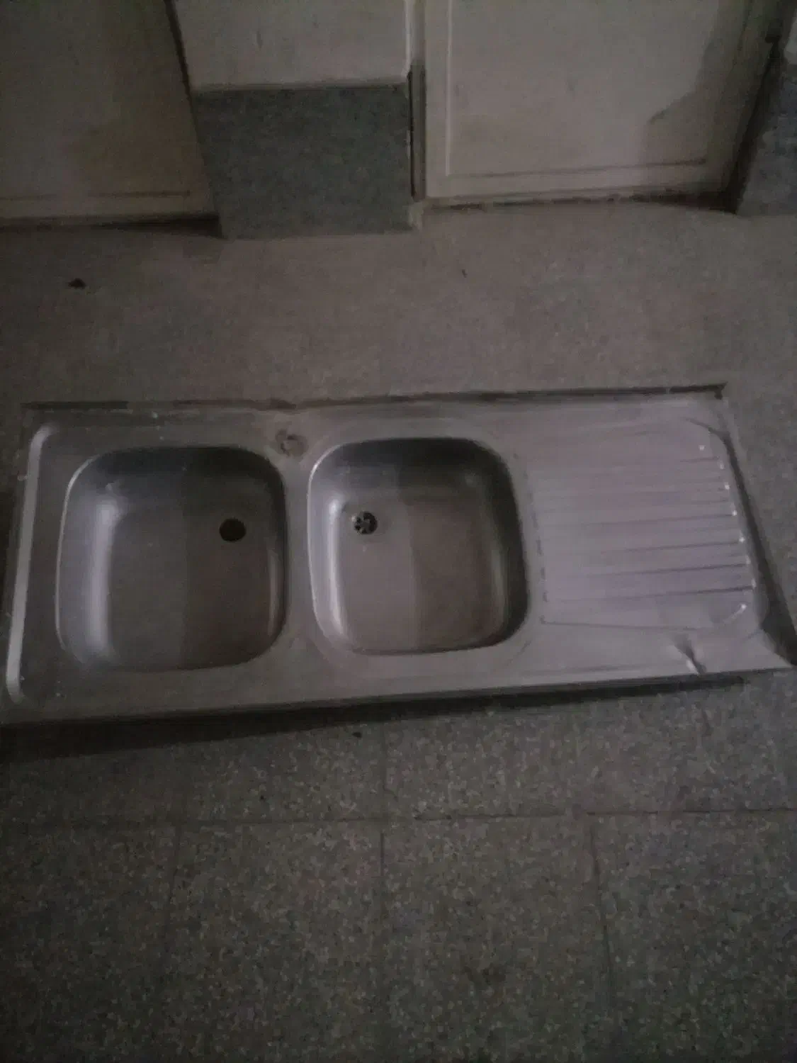 سینک ظرفشویی|آب‌چکان و نظم‌دهنده ظروف|گلبهار, شهر جدید گلبهار|دیوار