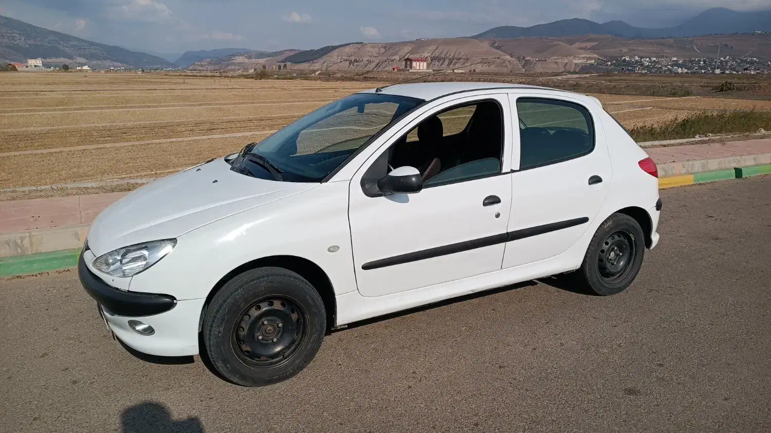 پژو ۲۰۶ مدل ۸۹ تیپ ۳|خودرو سواری و وانت|رشت, باهنر|دیوار