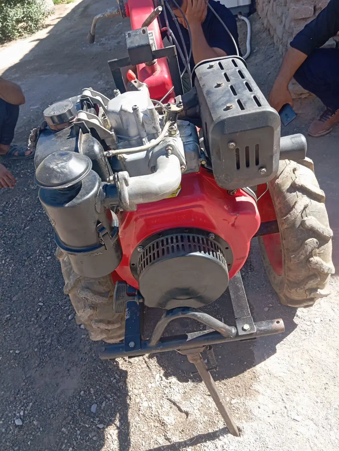 تیلر ده اسب سالم وتندرست و تازه تعمیر|ماشینآلات صنعتی|تربت جام, کاریز نو سفلی|دیوار