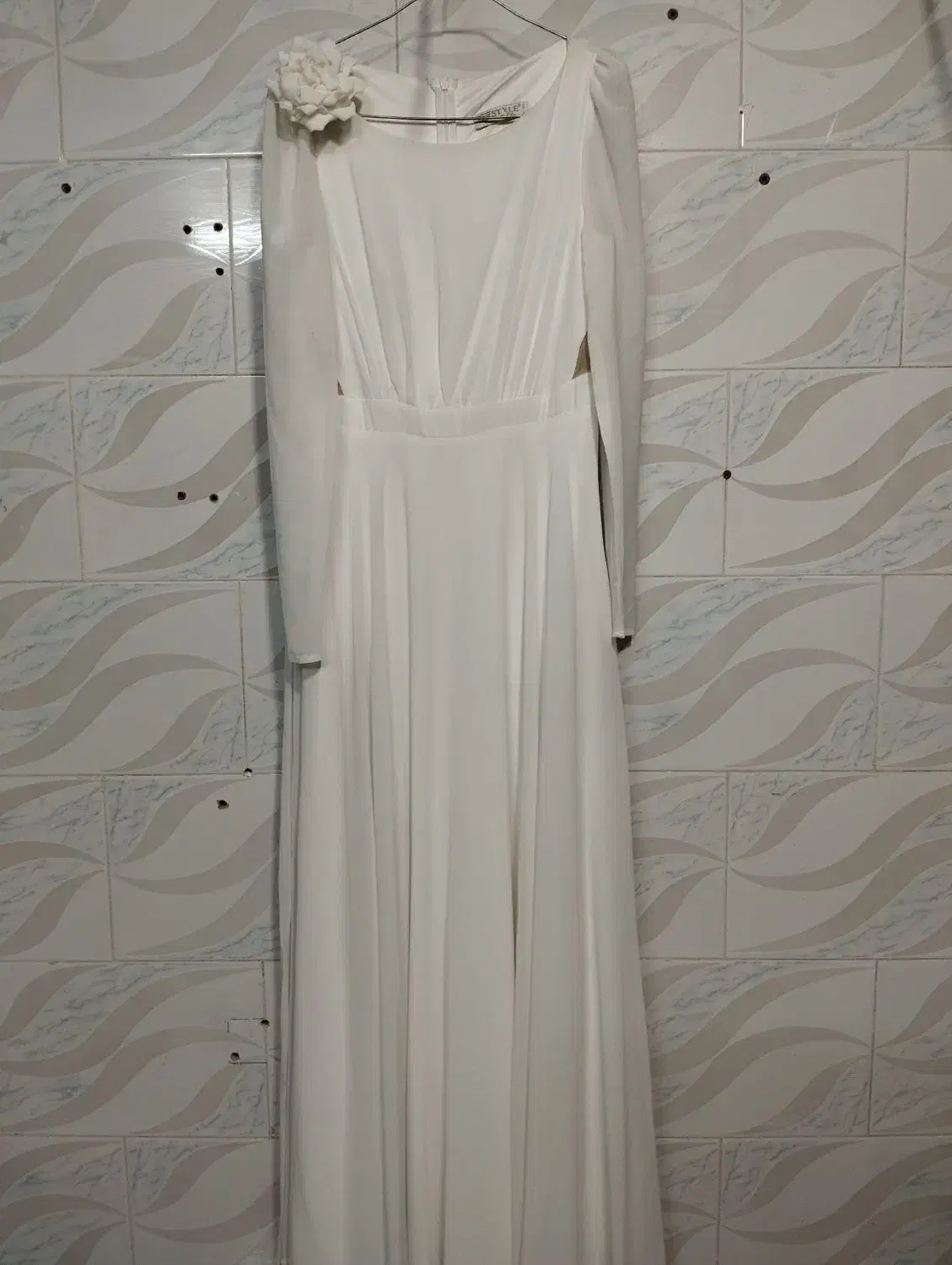 لباس مجلسی|لباس|اسفراین, |دیوار