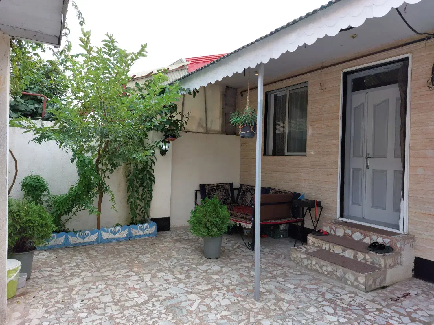 ویلایی دنج|اجارهٔ کوتاه‌مدت ویلا و باغ|رشت, لاکان شهر|دیوار