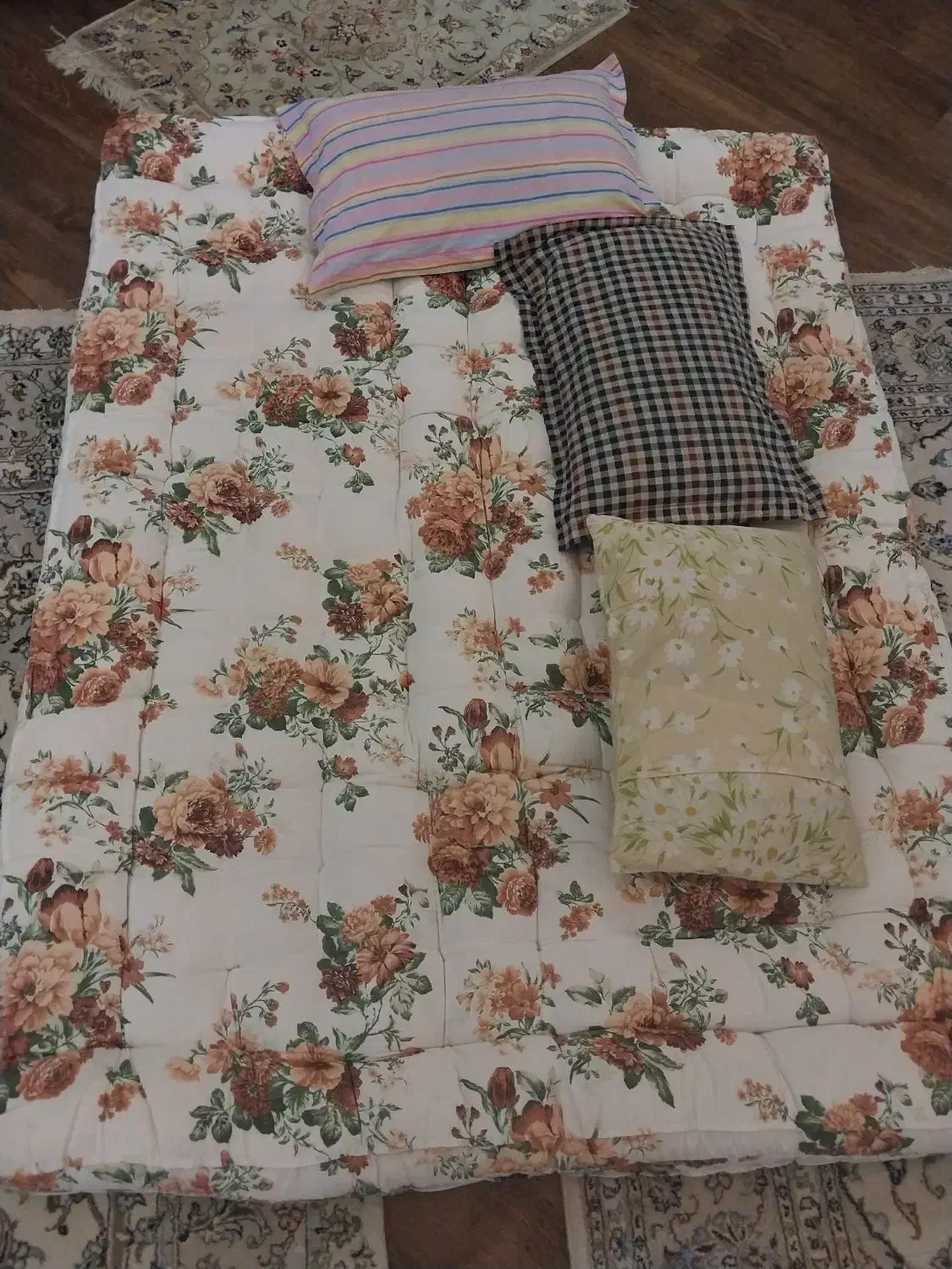 تشک پنبه ای سنتی|تشک تختخواب|خرم‌آباد, |دیوار