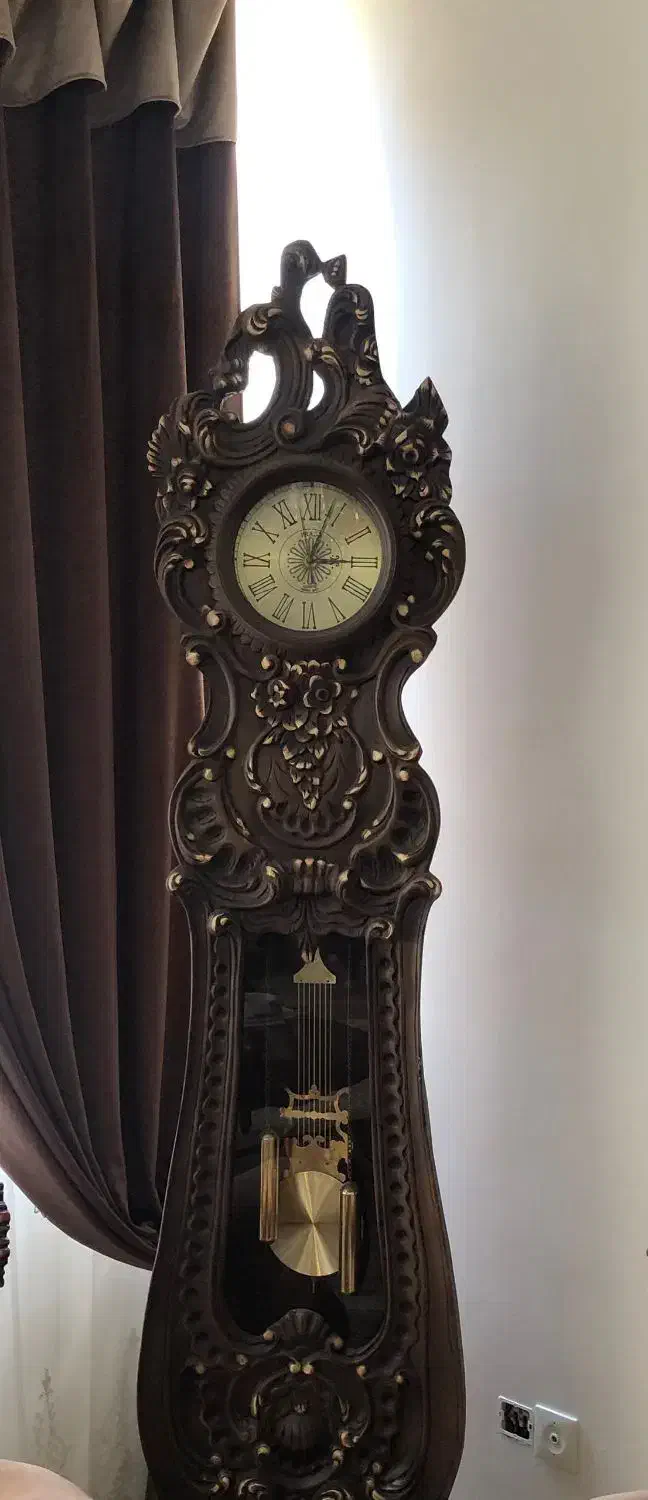 ساعت ایستاده چوبی منبت کاری شده|ساعت دیواری و تزئینی|تهران, سعادتآباد|دیوار