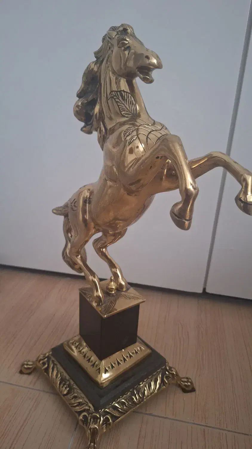 اسب برنز پایه سنگ|مجسمه، تندیس، ماکت|اندیشه, شهرک صدف|دیوار