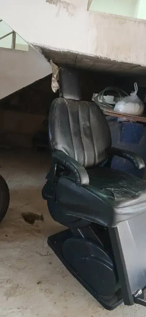 صندلی برقی آرایشگاه|آرایشگاه و سالنهای زیبایی|رشت, کوی مهر|دیوار