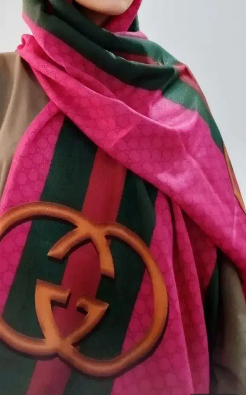 شال|لباس|مشهد, هنرستان|دیوار