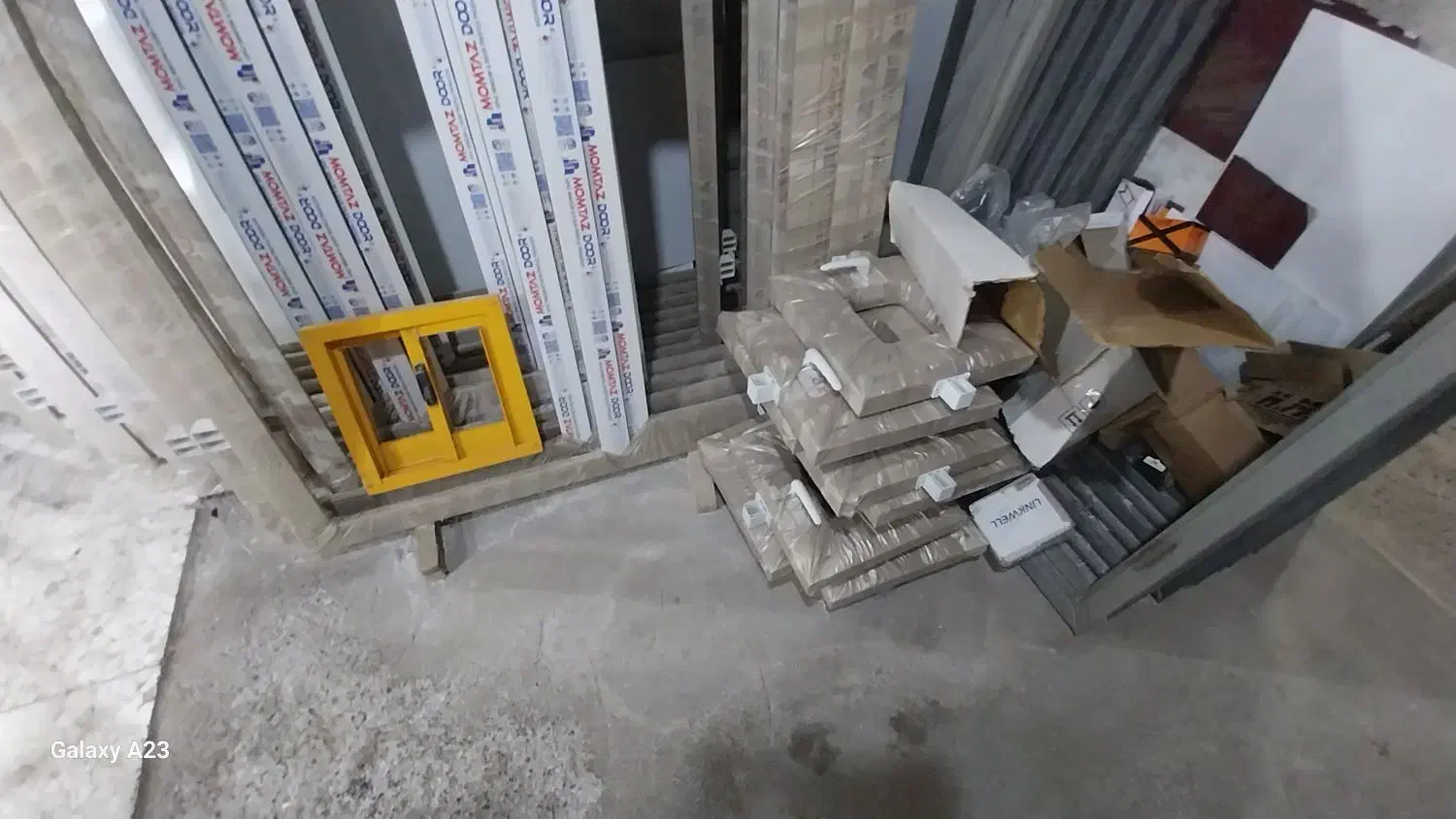 فروش پنجره های pvc و درهای چوبی خاص|مصالح و تجهیزات ساختمان|خمام, |دیوار