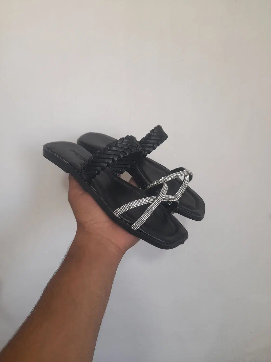 تولیدی تیکیش|کیف، کفش، کمربند|اردبیل, |دیوار