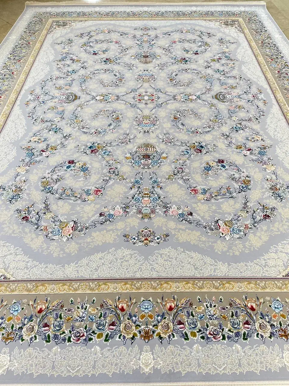 گلچینی از بهترین فرش ها درگالری اکبری،چهارراه امام|فرش|شوشتر, |دیوار