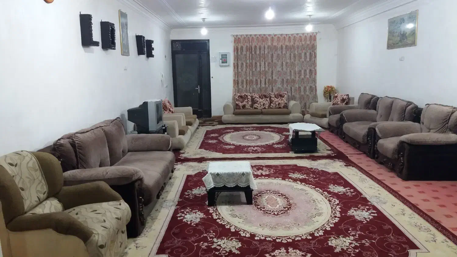 خانه مسافر مانشت در خدمت مسافرین عزیز|اجارهٔ کوتاه‌مدت آپارتمان و سوئیت|ایلام, |دیوار