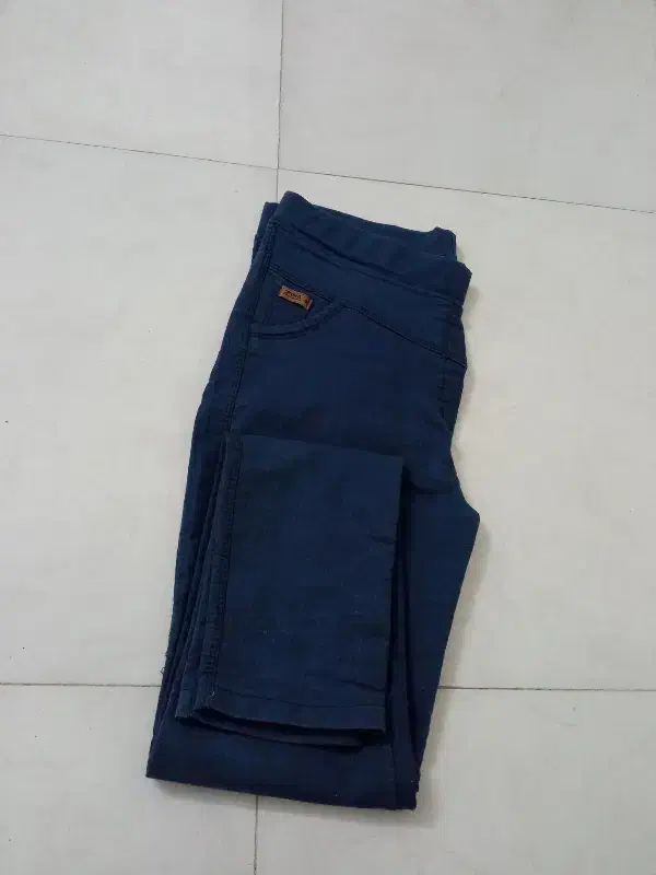 شلوار نو|لباس|قم, هفت تیر|دیوار