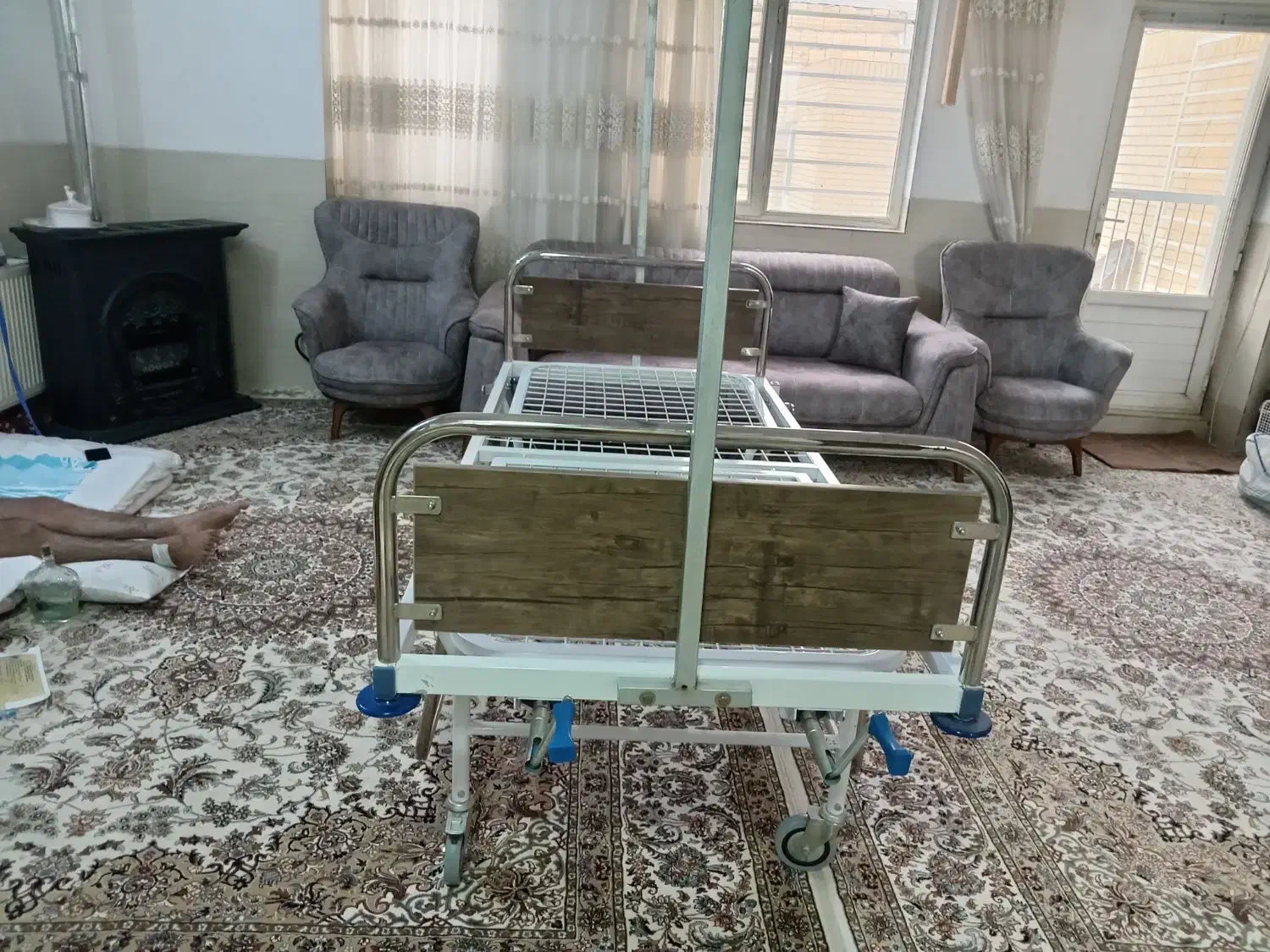 تخت بیمار در حد نونو با مانکی بار|پزشکی|یزد, |دیوار