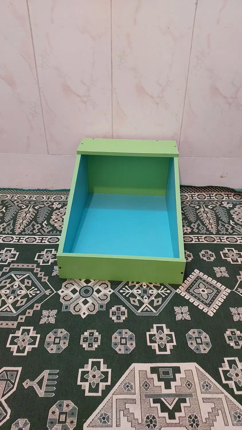 باکس|کتابخانه، شلف، قفسههای دیواری|قم, انسجام|دیوار