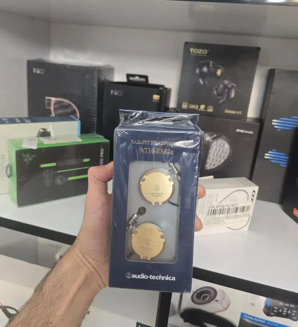 هدفون مانیتورینگ Audio-Technica ATH-EM7x|پخش‌کننده همراه|تهران, تهران‌نو|دیوار