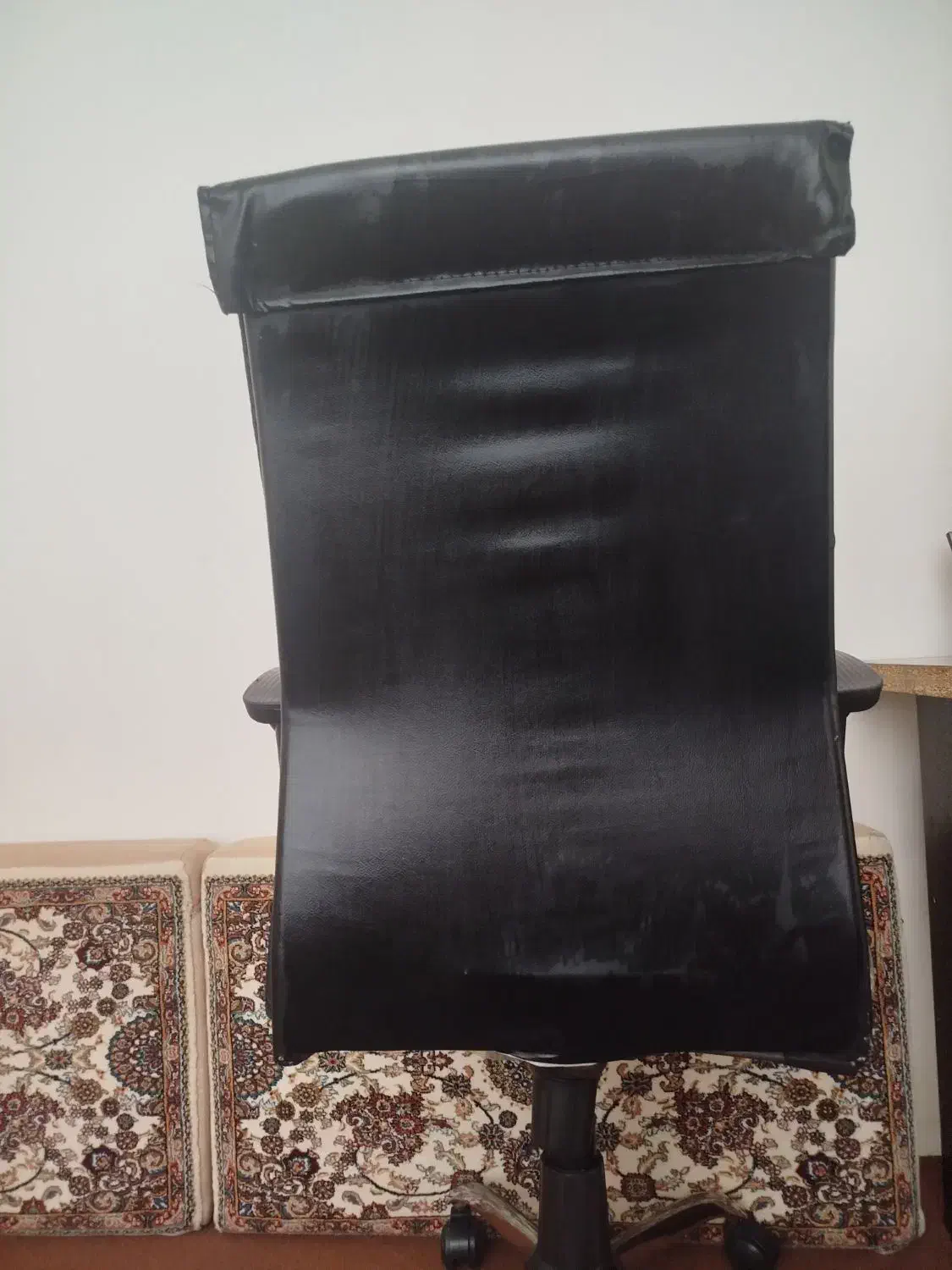 صندلی چرم|مبلمان اداری|همدان, |دیوار