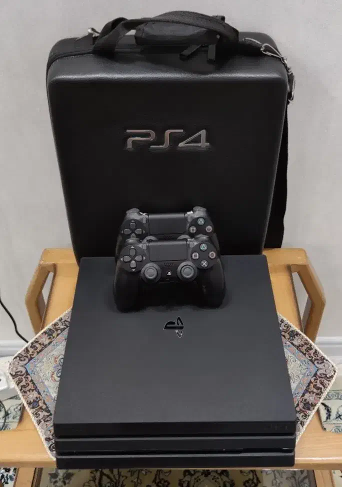 کنسول بازی ps4 pro 1tr پی اس فور در حد آک|کنسول، بازی ویدئویی و آنلاین|اصفهان, خواجو|دیوار