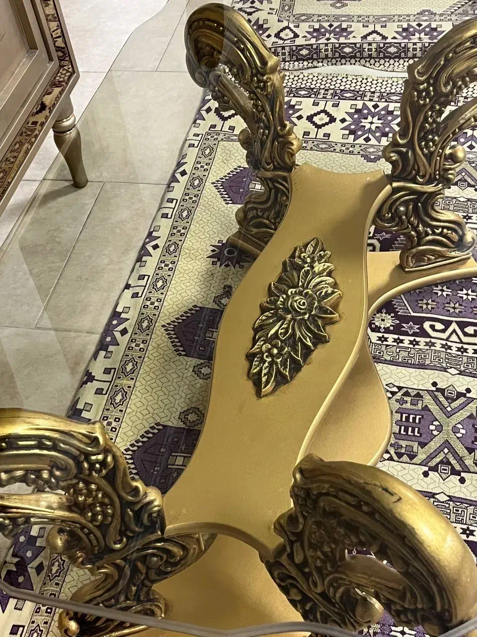 میز مبلی در حد نو|مبلمان خانگی و میز عسلی|گرمدره, |دیوار