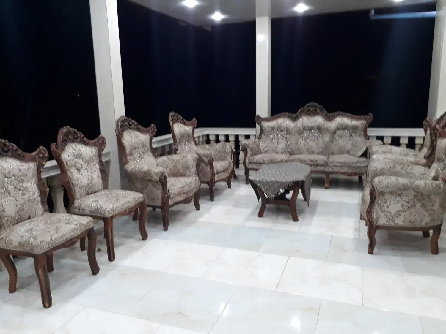 مبل و جلو مبلی|مبلمان خانگی و میز عسلی|شاندرمن, |دیوار