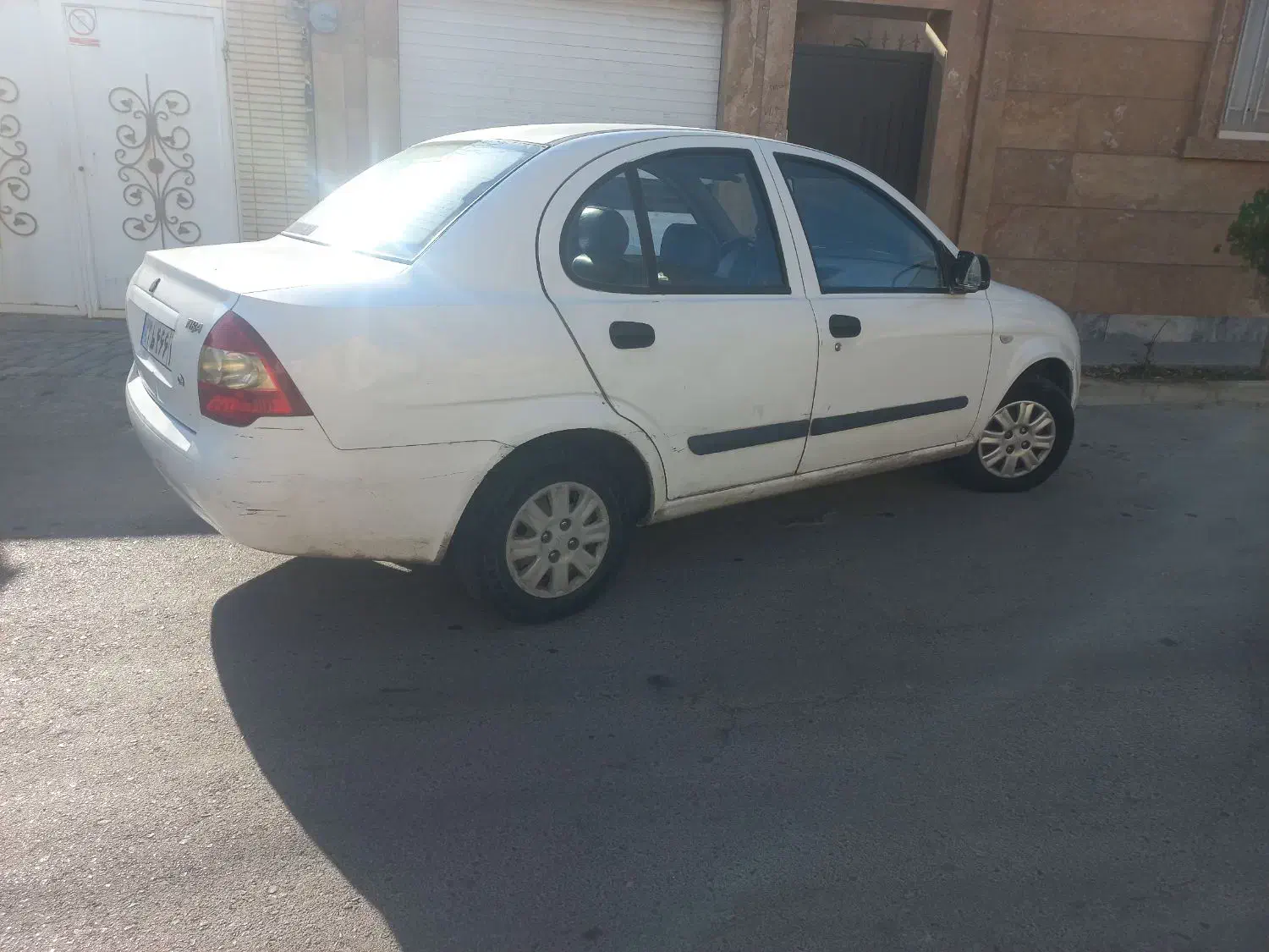 تیبا۹۰ سفید|خودرو سواری و وانت|گلبهار, شهر جدید گلبهار|دیوار