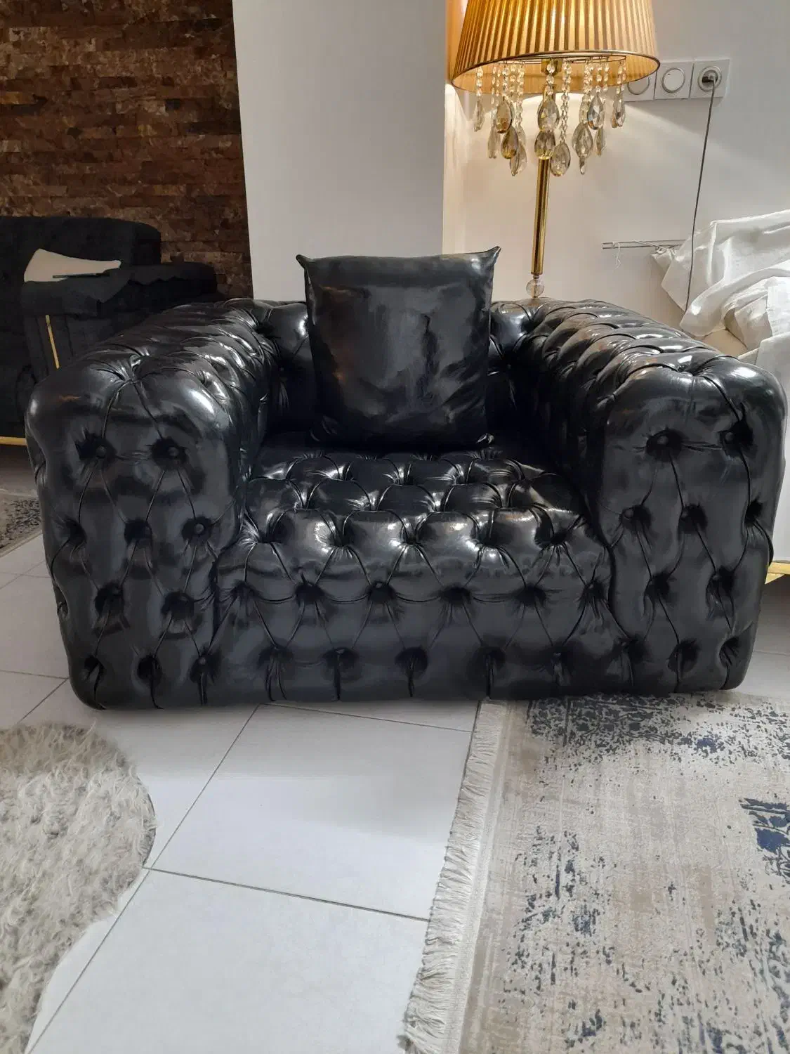 دو عدد مبل چستر  تک نفره مشکی|مبلمان خانگی و میز عسلی|اصفهان, بهارستان|دیوار