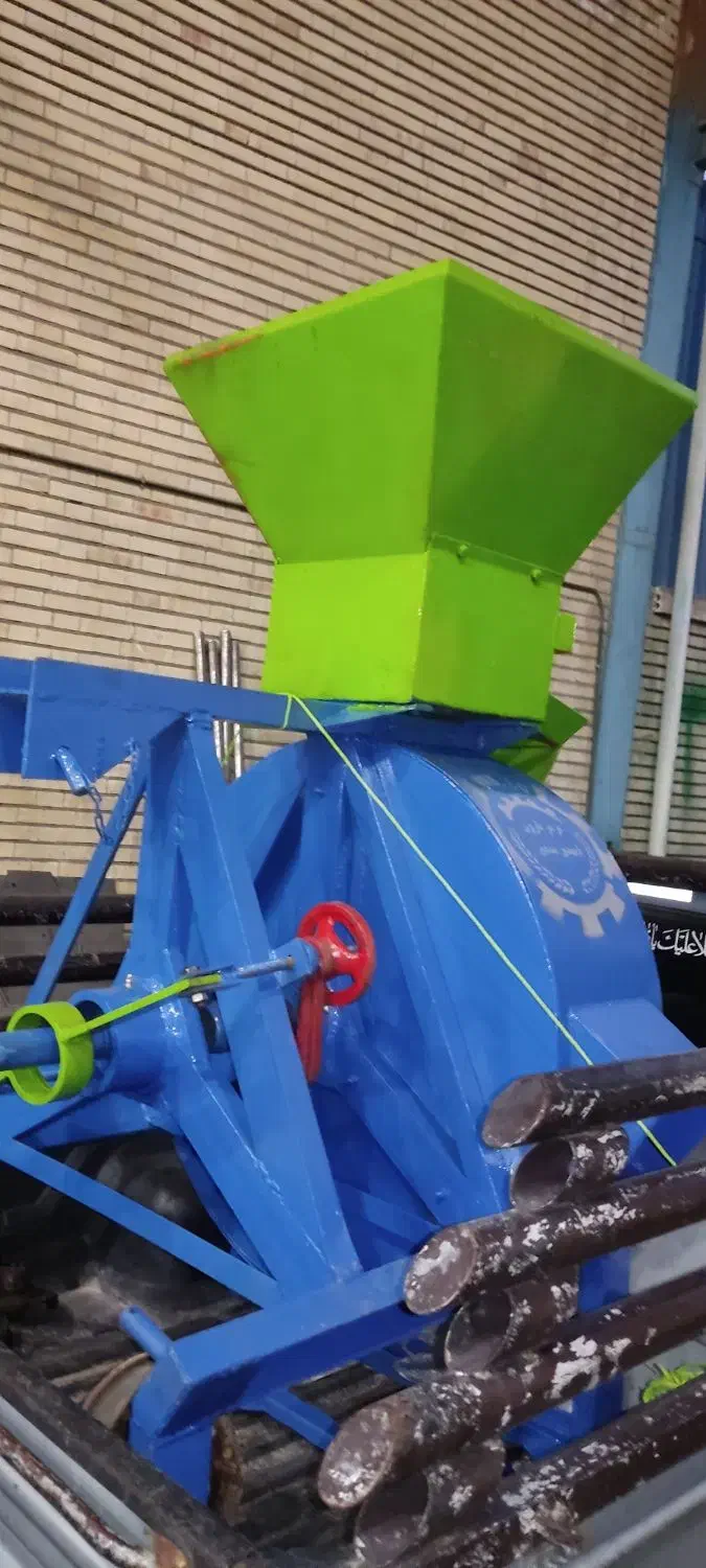 آسیاب پشت تراکتوری|ماشین‌آلات صنعتی|تبریز, |دیوار