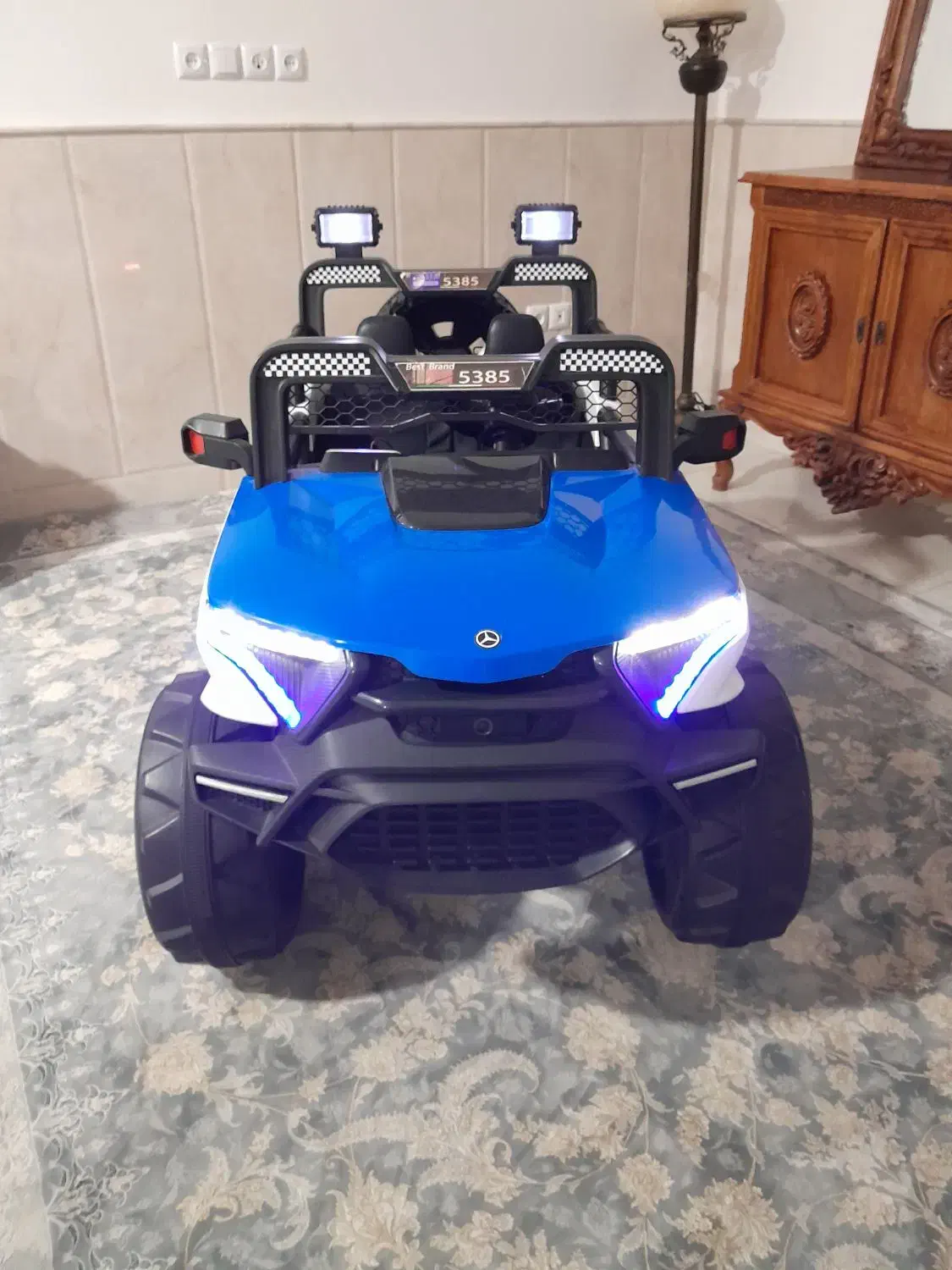 ماشین شارژی بزرگ ۲نفره|اسباب‌بازی بچه|قم, شهرک توانیر|دیوار